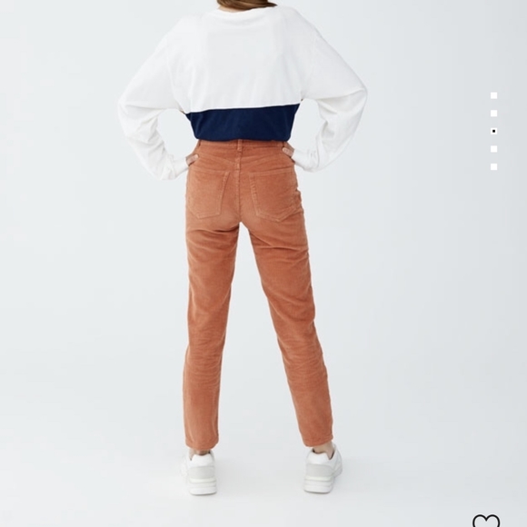 Burnt Orange Corduroy Mom Jeans - Pull & Bear Denim Collection - Picture 4 of 6